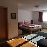 Tanzer Ellbögen